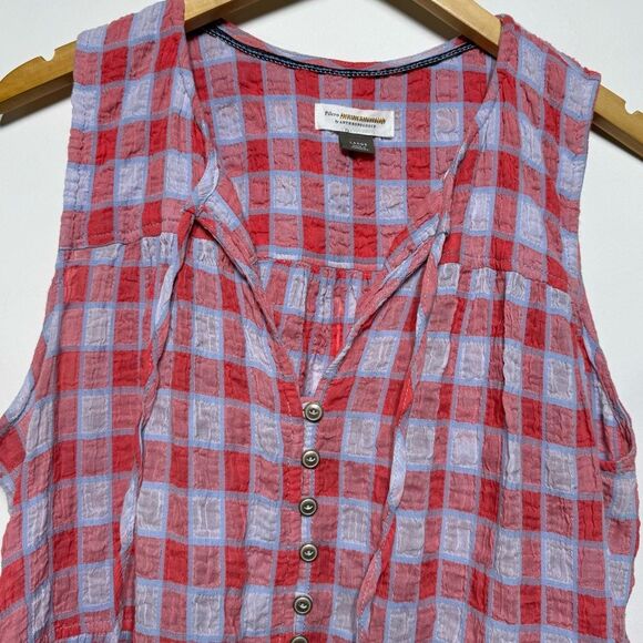 Anthropologie Pilcro Neve Tiered Blouse in Coral
L NWOT - Picture 9 of 11